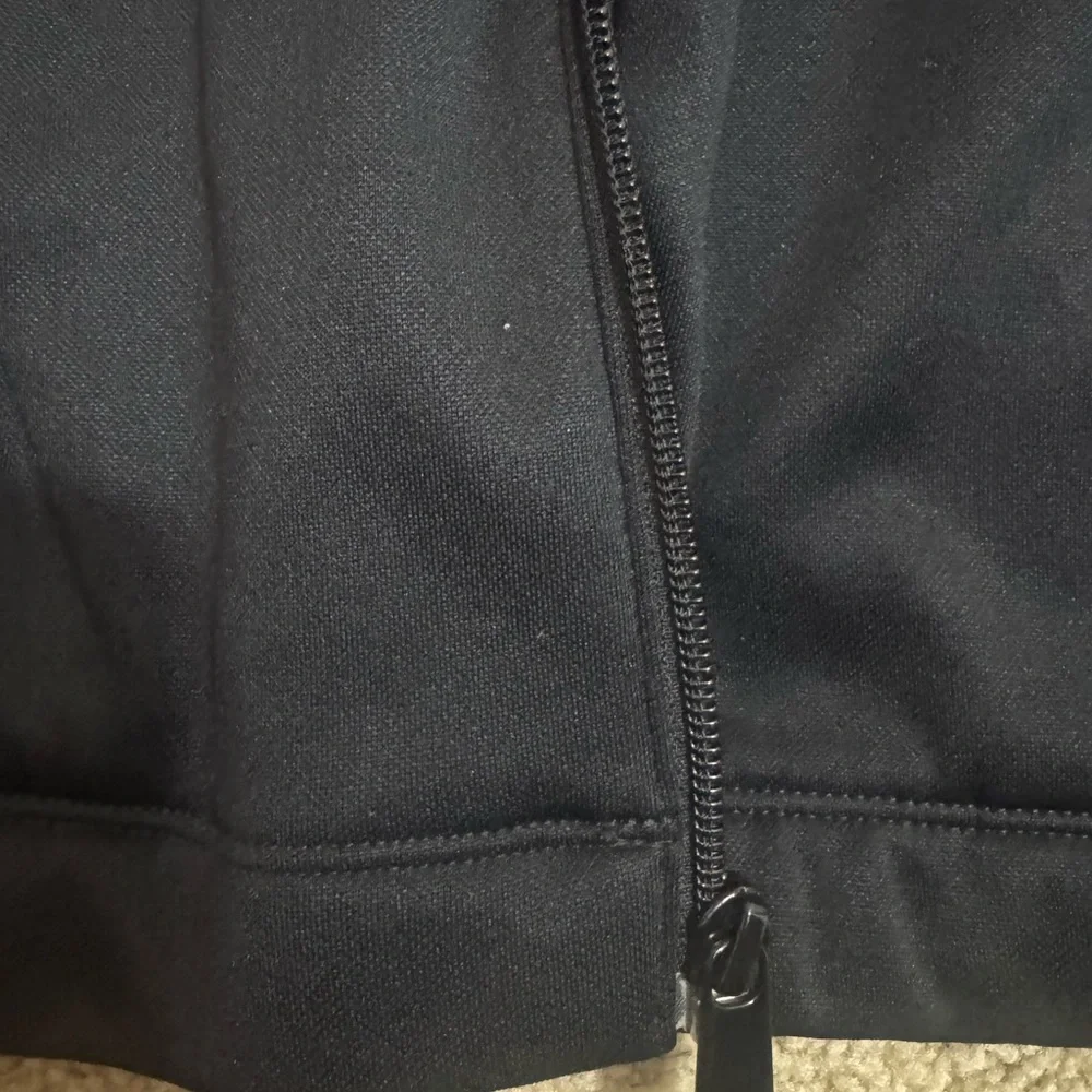 Nike Women's Black Utility Jacket - Picture 5 of 7